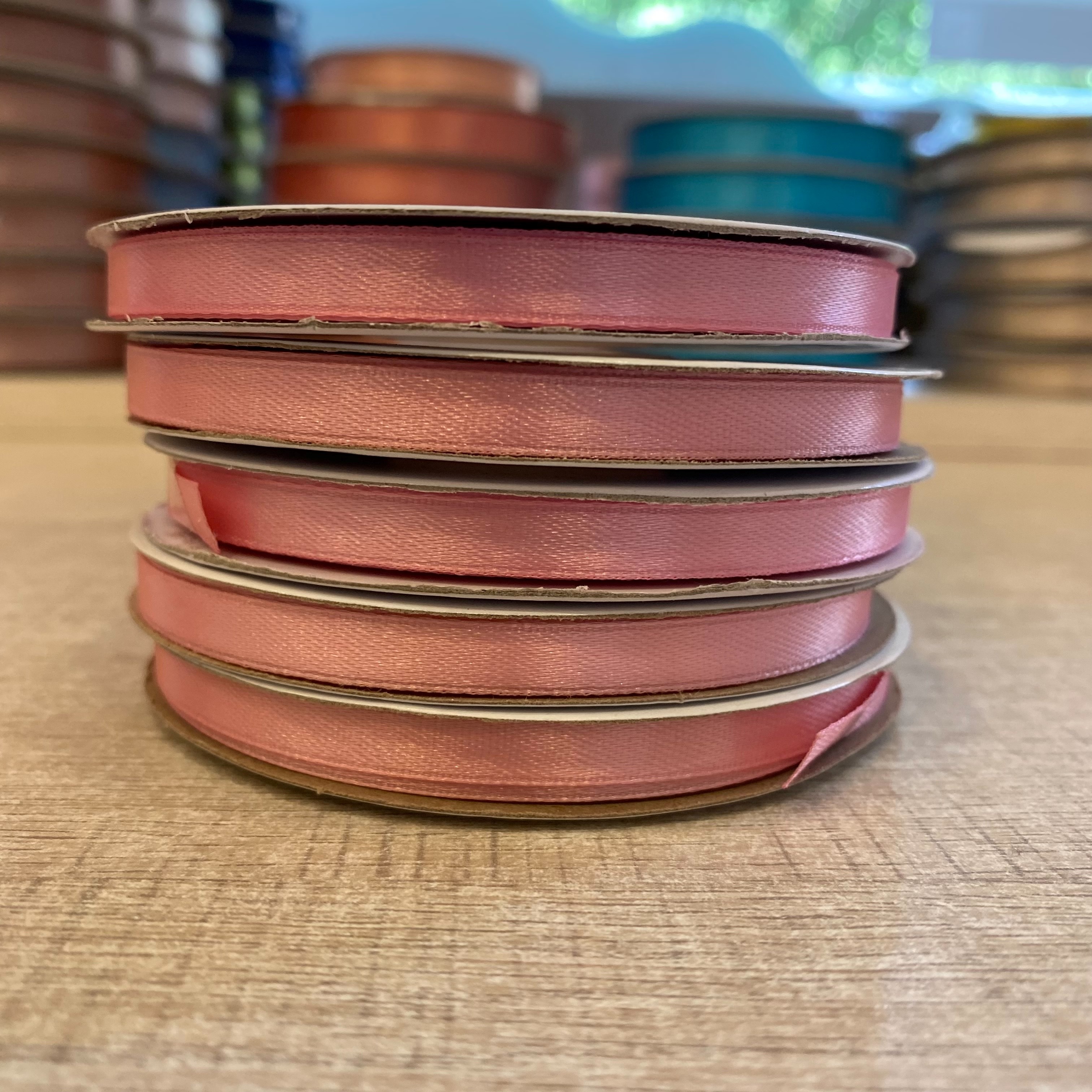 Κορδέλα σατέν ροζ rose 6mm 25m διπλής όψης