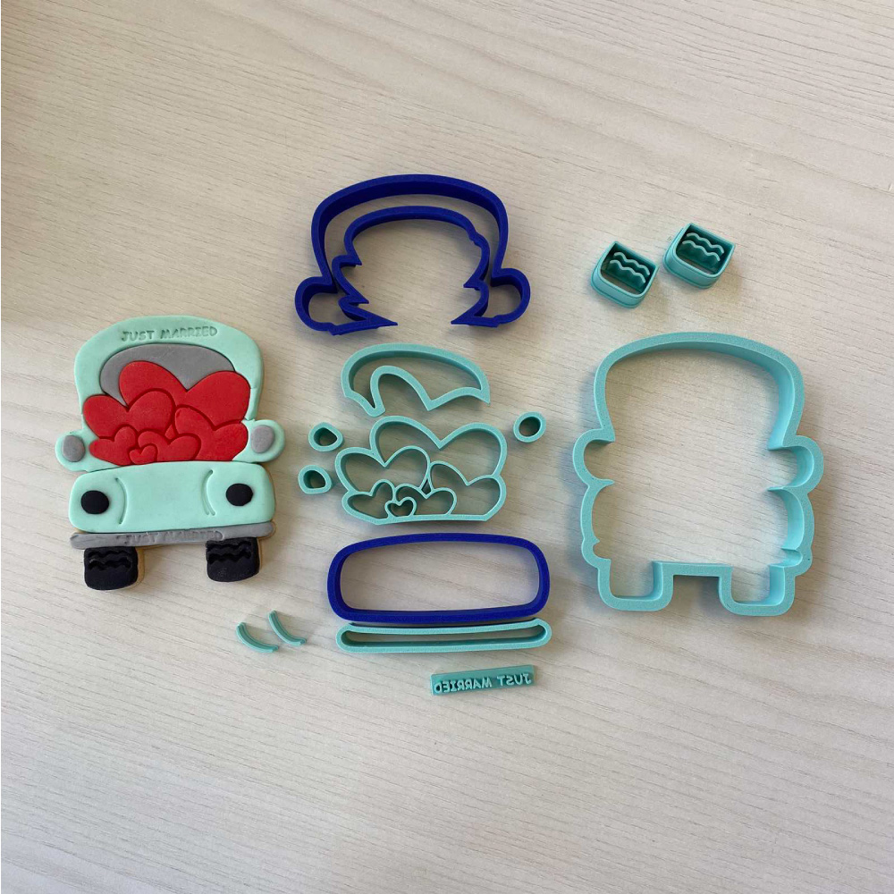 Κουπάτ αυτοκίνητο με καρδιές 9,4cm